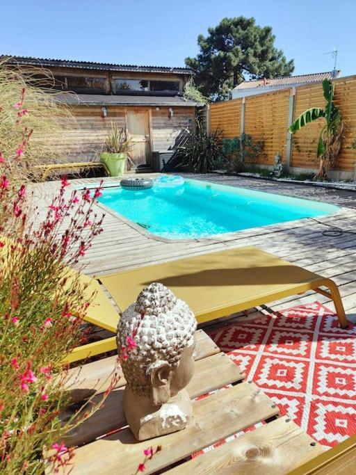 Вилла Tiny House Avec Jardin Et Acces Piscine Chauffee Сен-Медар-ан-Жаль Экстерьер фото
